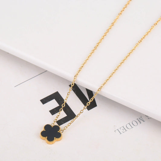 Clover Necklace | Black