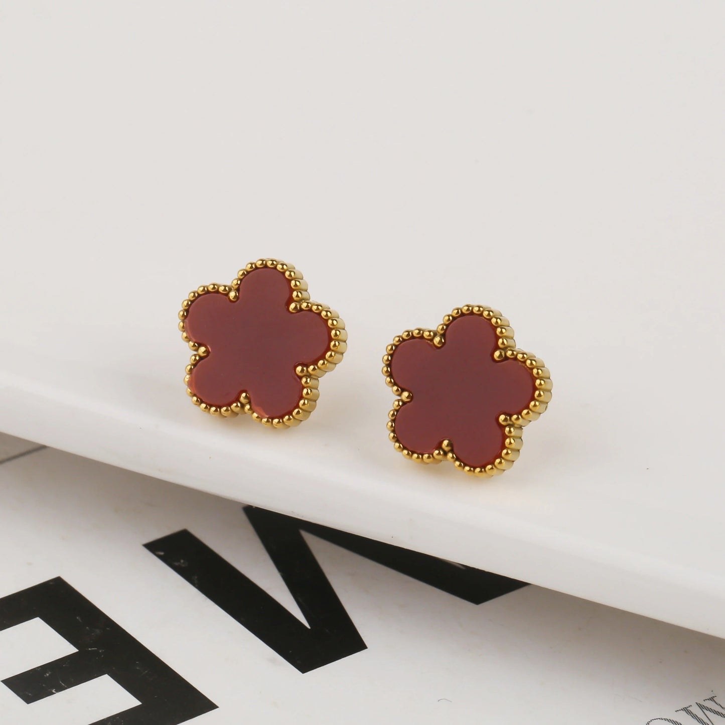 Clover Earrings | Red